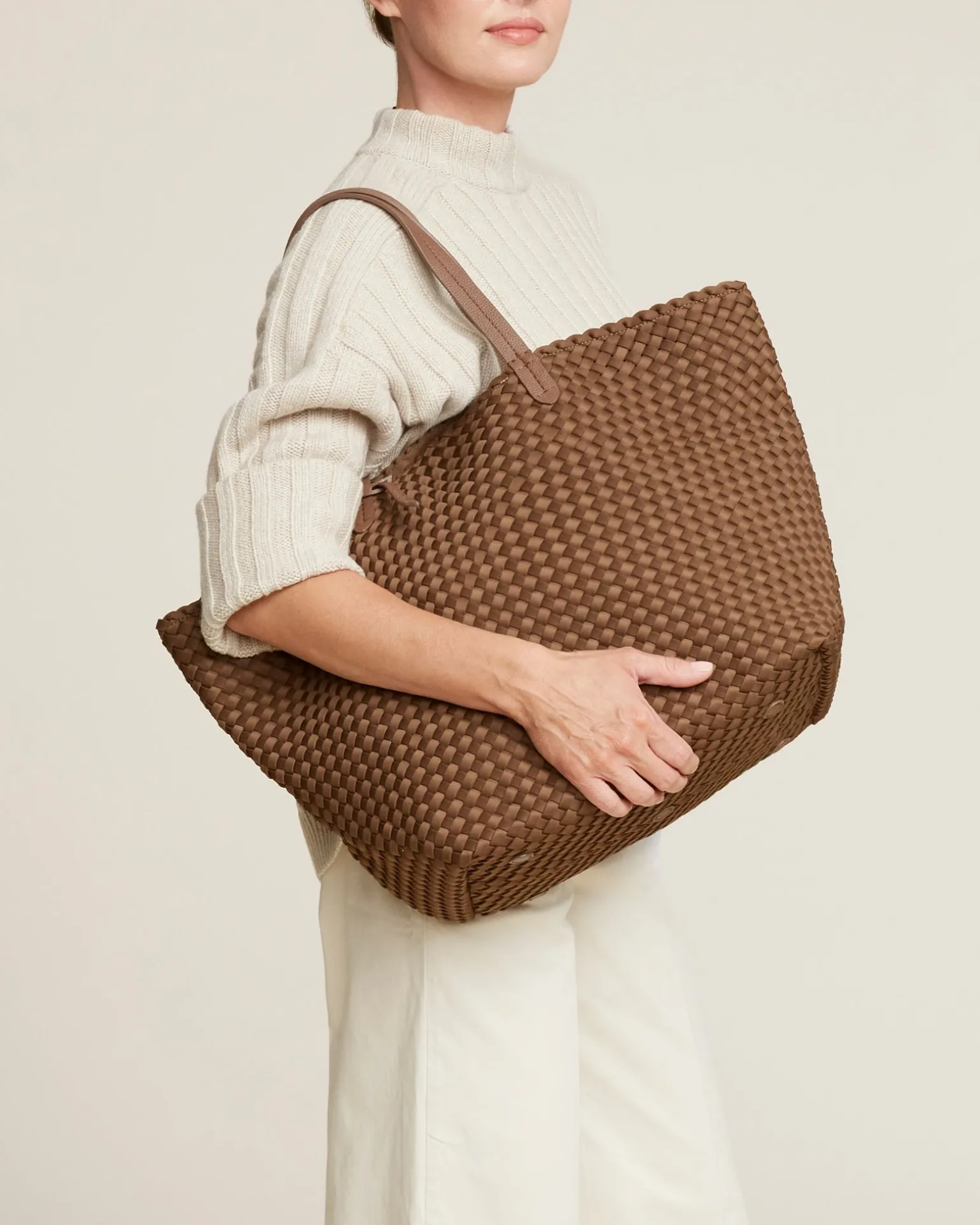 Totes<NAGHEDI Jetsetter Large Tote Mink