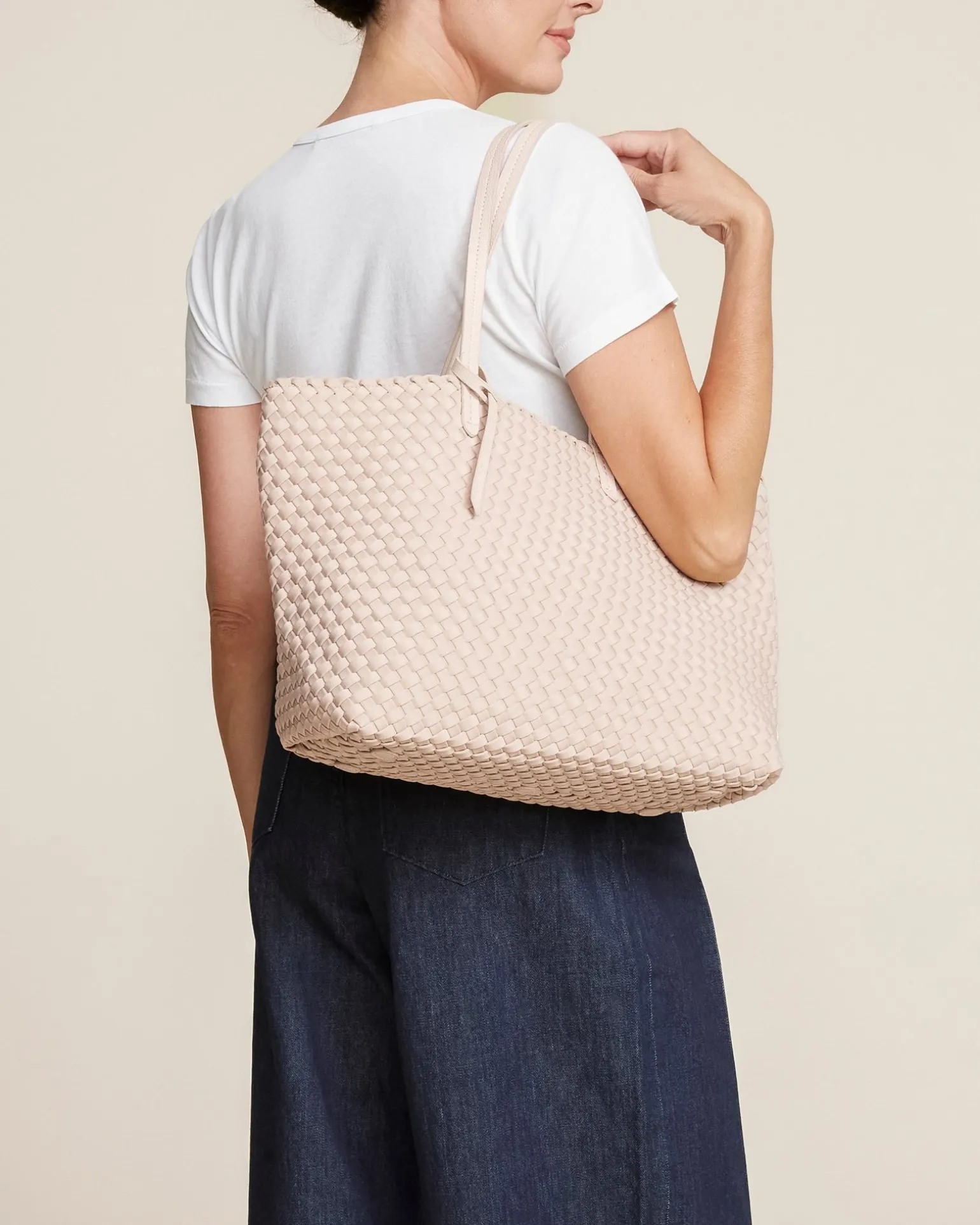 Shoulder Bags<NAGHEDI Jetsetter Small Tote Shell Pink