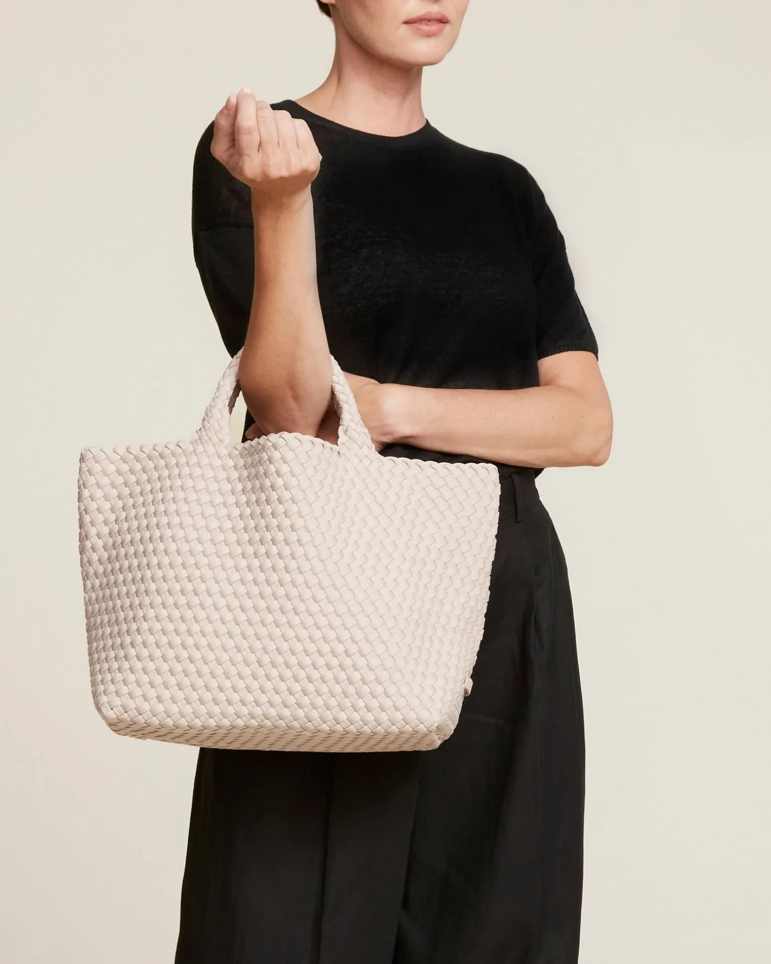 Shoulder Bags<NAGHEDI St. Barths Medium Tote Shell Pink