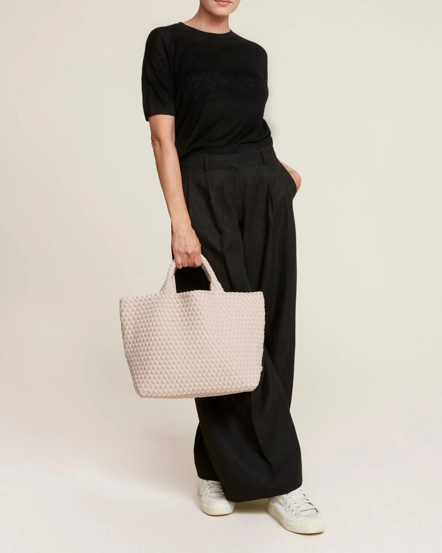 Shoulder Bags<NAGHEDI St. Barths Medium Tote Shell Pink