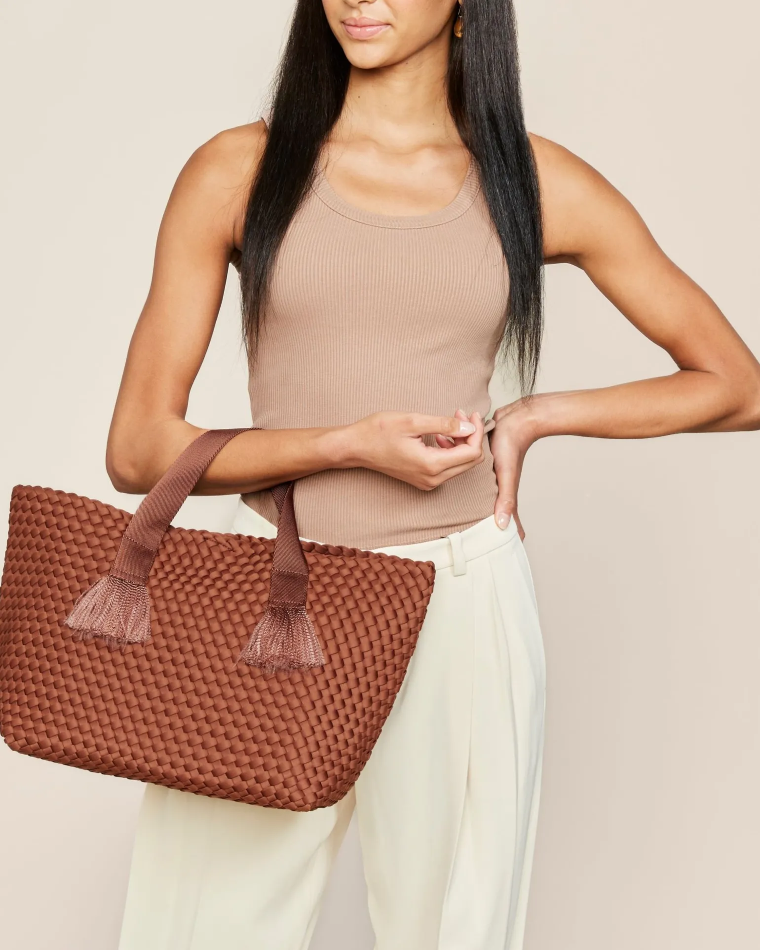 Totes<NAGHEDI Tulum Medium Tote Adobe